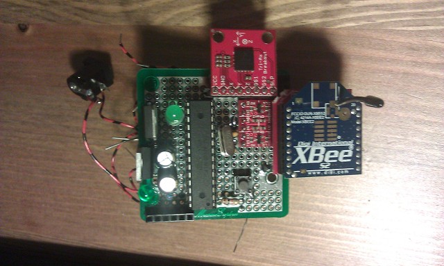 Accelerometer-and-xbee 5836698215 O