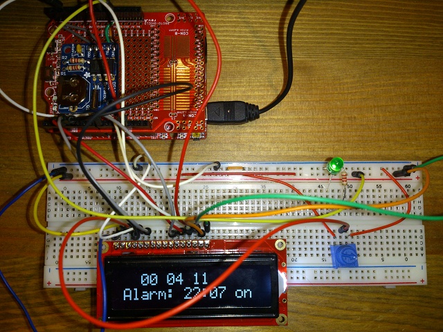 Arduino-clock-on-breadboard 8680919575 O